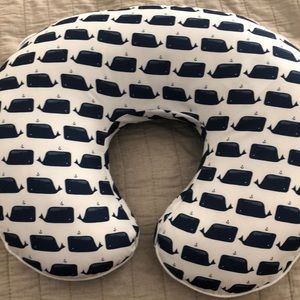 Breastfeeding pillow